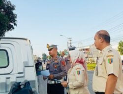 Bapenda Provinsi Lampung Samsat Kalianda Bersama Polres Lampung Selatan Gelar Razia dan Sosialisasi Program Pemutihan Pajak Kendaraan Bermotor Tahun 2025
