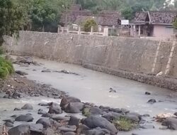 Proyek Perkuatan Tebing Sungai TA 2025 Rp 2,5 Miliar di Pesawaran Diduga Korupsi Berjamaah